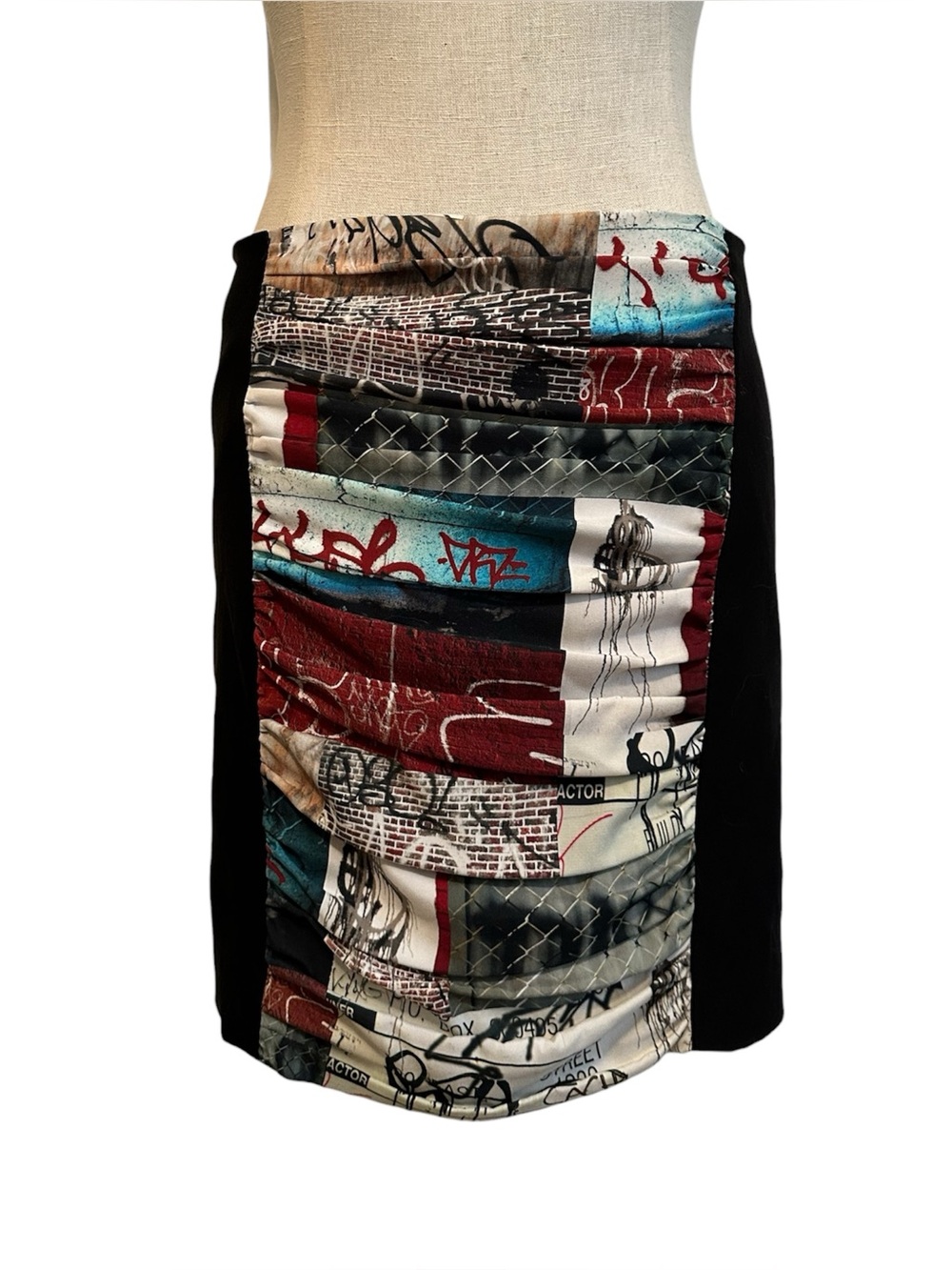 Nicole Miller Vintage Ruched Silk Graffiti Skirt Small